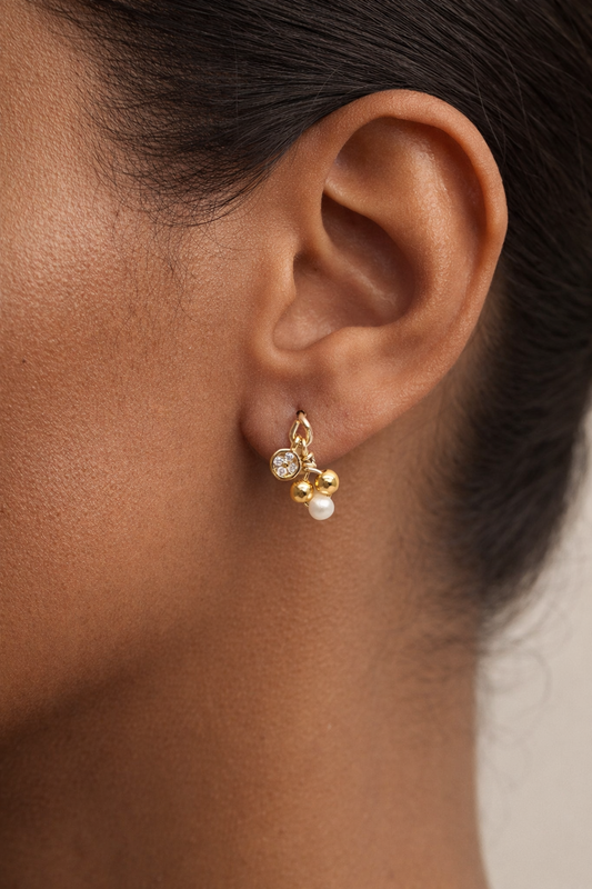 Boucles Clous Carla – Perles de Culture & Or Laminé 14K Recyclé