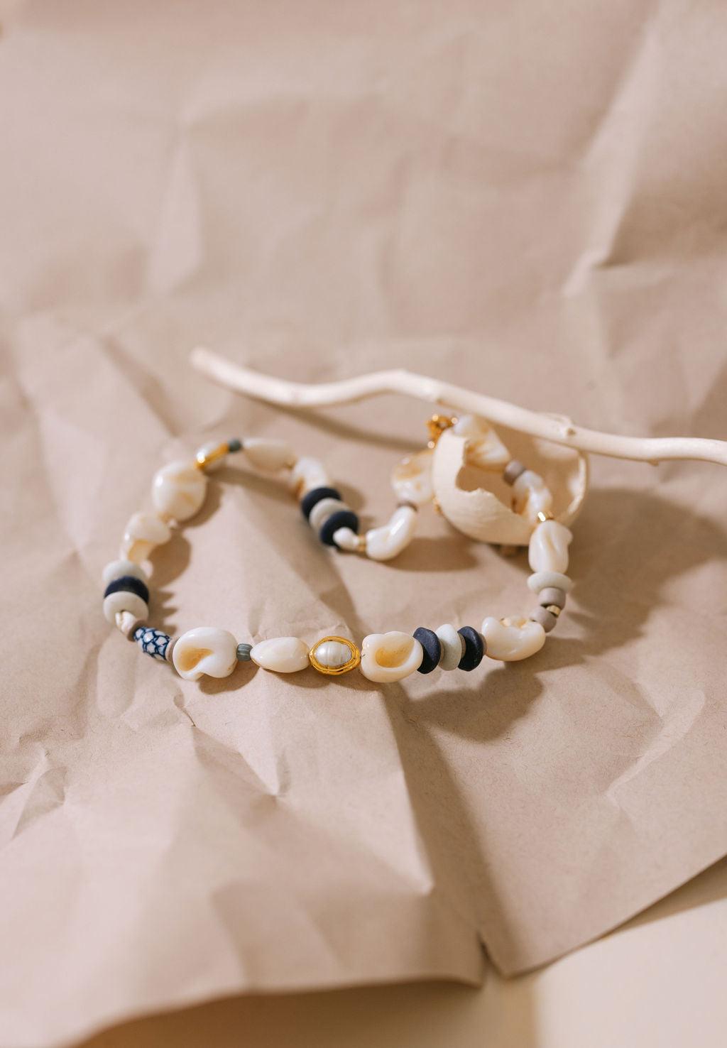 Collier Morgan – Bijou artisanal en or et matériaux naturels, 38 cm + 4 cm