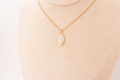 Pendentif Amande en Quartz Rose